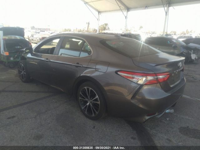 Photo 2 VIN: 4T1B11HK4KU818310 - TOYOTA CAMRY 