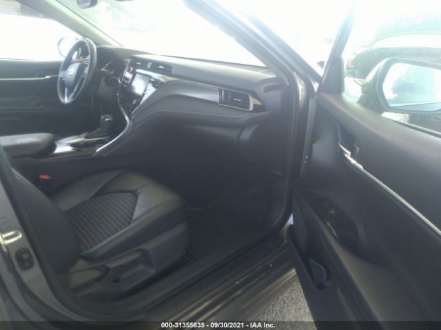 Photo 4 VIN: 4T1B11HK4KU818310 - TOYOTA CAMRY 