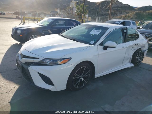 Photo 1 VIN: 4T1B11HK4KU840632 - TOYOTA CAMRY 