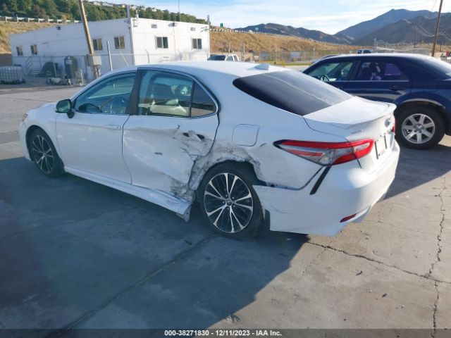 Photo 2 VIN: 4T1B11HK4KU840632 - TOYOTA CAMRY 