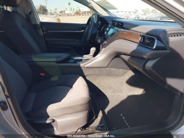 Photo 4 VIN: 4T1B11HK4KU852960 - TOYOTA CAMRY 