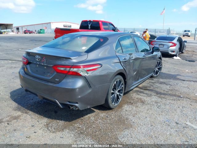 Photo 3 VIN: 4T1B11HK5JU006965 - TOYOTA CAMRY 