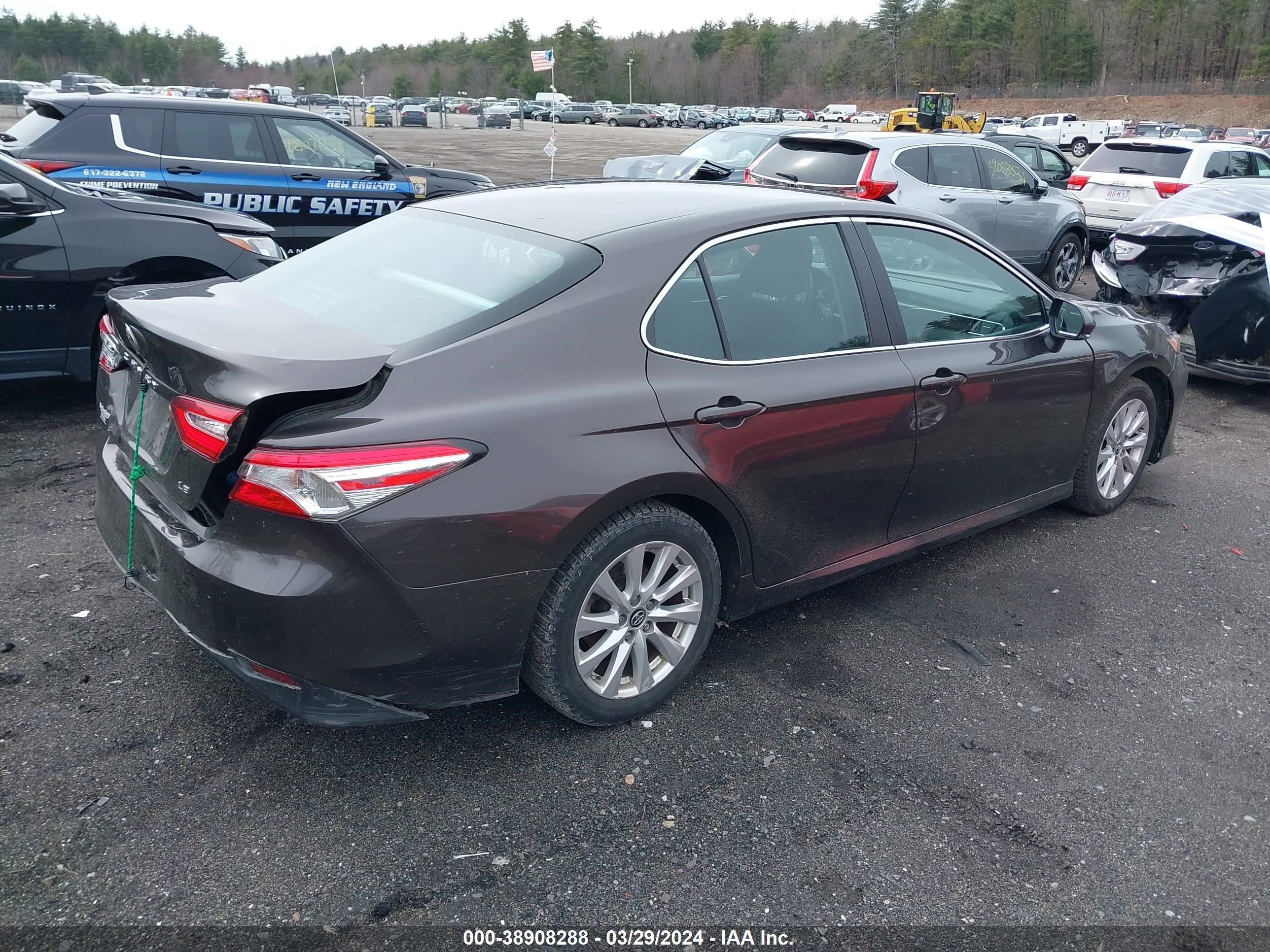 Photo 3 VIN: 4T1B11HK5JU013219 - TOYOTA CAMRY 