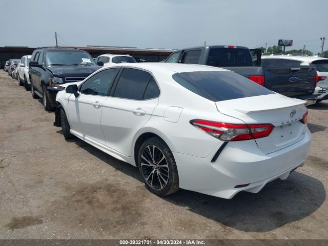 Photo 2 VIN: 4T1B11HK5JU016783 - TOYOTA CAMRY 