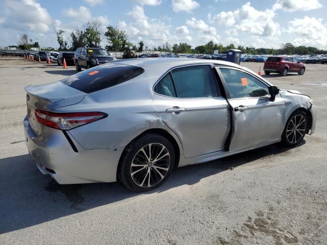 Photo 2 VIN: 4T1B11HK5JU026116 - TOYOTA CAMRY 