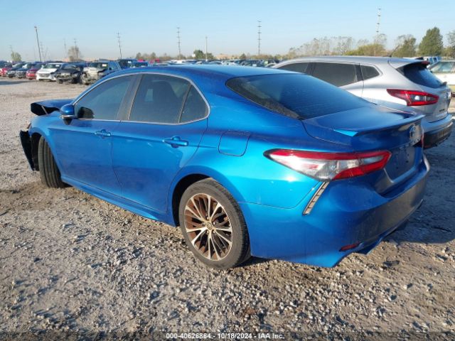 Photo 2 VIN: 4T1B11HK5JU028058 - TOYOTA CAMRY 