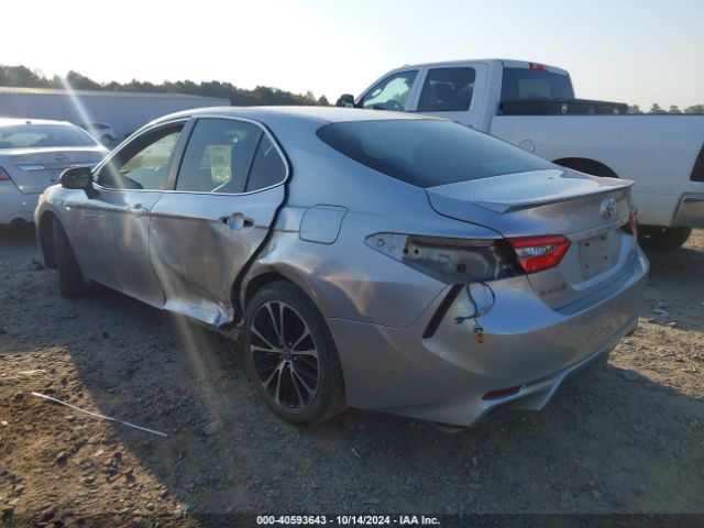 Photo 2 VIN: 4T1B11HK5JU028254 - TOYOTA CAMRY 