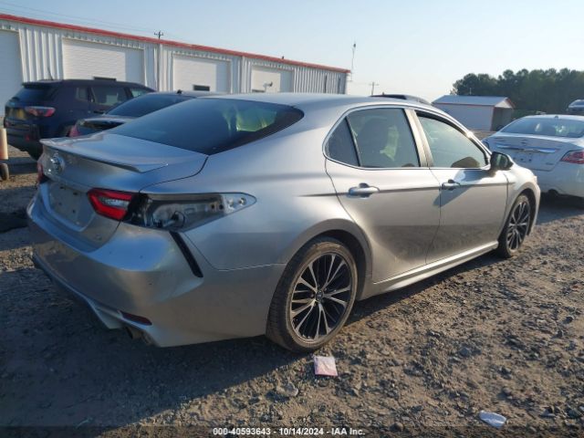 Photo 3 VIN: 4T1B11HK5JU028254 - TOYOTA CAMRY 