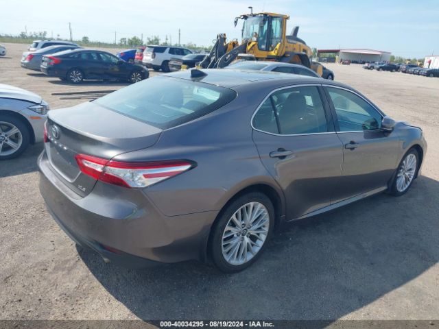 Photo 3 VIN: 4T1B11HK5JU041604 - TOYOTA CAMRY 