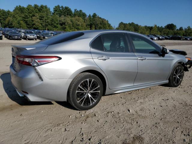 Photo 2 VIN: 4T1B11HK5JU046415 - TOYOTA CAMRY L 