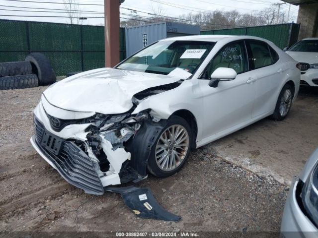 Photo 1 VIN: 4T1B11HK5JU051730 - TOYOTA CAMRY 