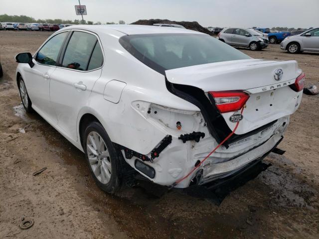 Photo 2 VIN: 4T1B11HK5JU061464 - TOYOTA CAMRY 