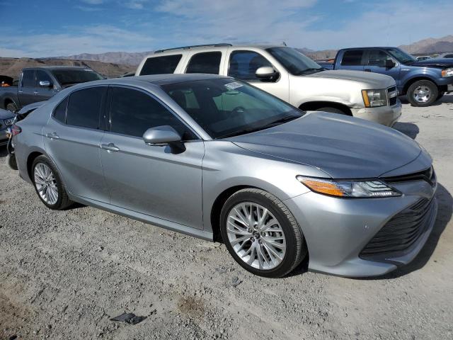 Photo 3 VIN: 4T1B11HK5JU076823 - TOYOTA CAMRY 