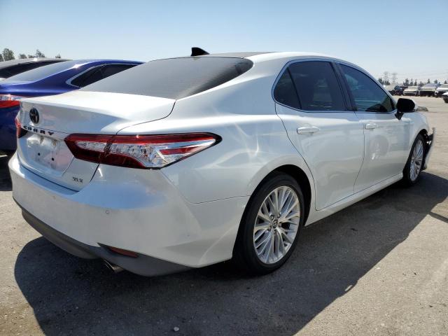 Photo 2 VIN: 4T1B11HK5JU077289 - TOYOTA CAMRY L 