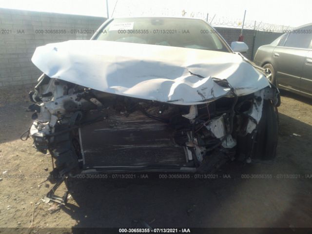 Photo 5 VIN: 4T1B11HK5JU090155 - TOYOTA CAMRY 