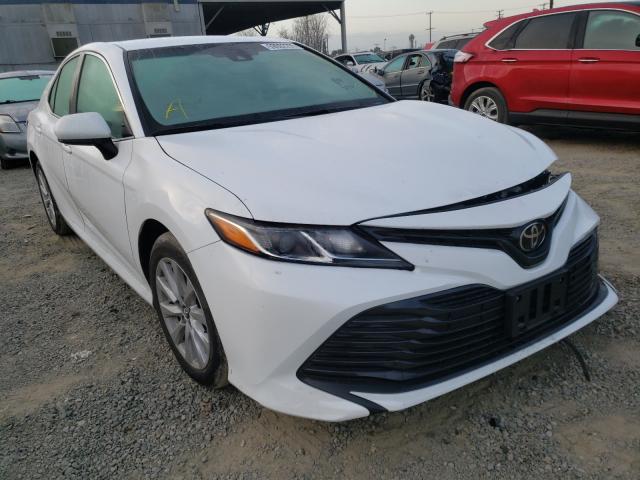 Photo 0 VIN: 4T1B11HK5JU093637 - TOYOTA CAMRY 