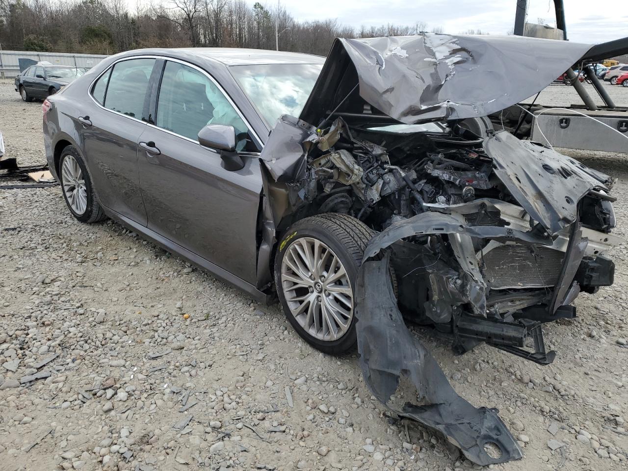 Photo 3 VIN: 4T1B11HK5JU095873 - TOYOTA CAMRY 