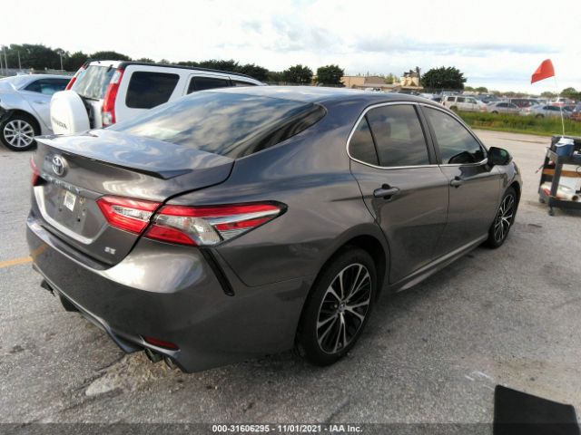 Photo 3 VIN: 4T1B11HK5JU113210 - TOYOTA CAMRY 