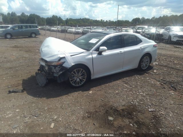 Photo 1 VIN: 4T1B11HK5JU120917 - TOYOTA CAMRY 