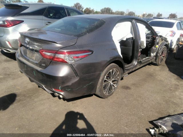 Photo 3 VIN: 4T1B11HK5JU121713 - TOYOTA CAMRY 