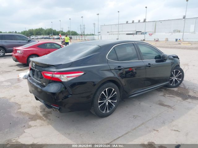 Photo 3 VIN: 4T1B11HK5JU125244 - TOYOTA CAMRY 