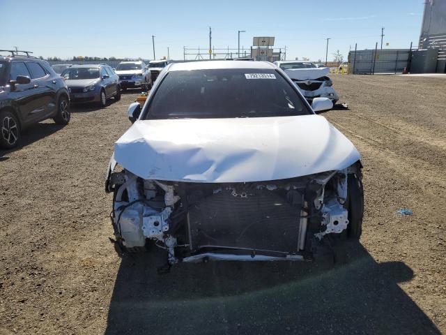 Photo 4 VIN: 4T1B11HK5JU126183 - TOYOTA CAMRY L 