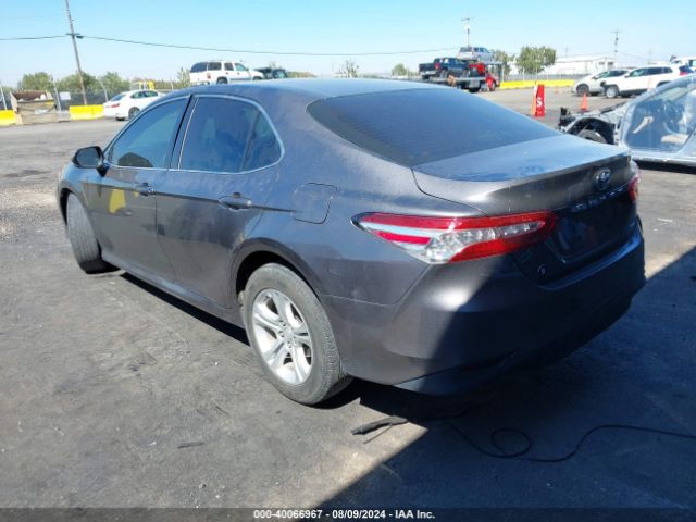 Photo 2 VIN: 4T1B11HK5JU128547 - TOYOTA CAMRY 