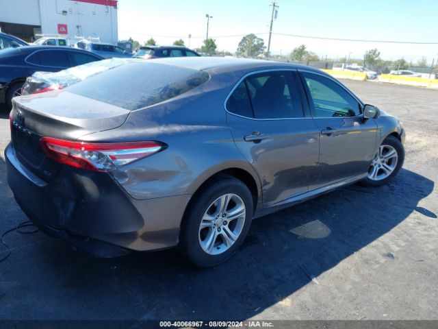 Photo 3 VIN: 4T1B11HK5JU128547 - TOYOTA CAMRY 