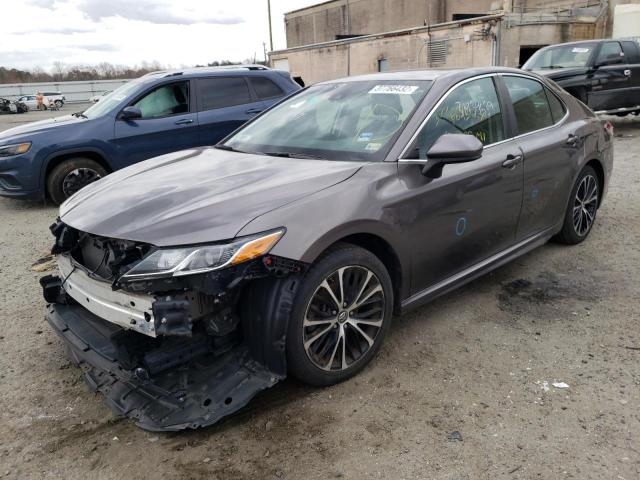 Photo 1 VIN: 4T1B11HK5JU132100 - TOYOTA CAMRY L 