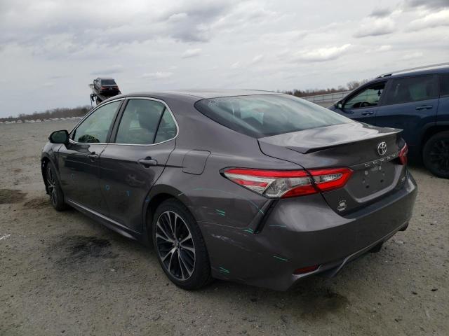 Photo 2 VIN: 4T1B11HK5JU132100 - TOYOTA CAMRY L 