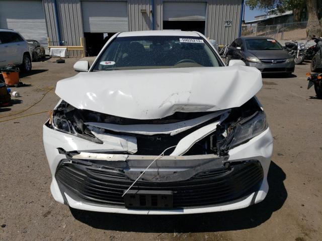 Photo 4 VIN: 4T1B11HK5JU134462 - TOYOTA CAMRY L 