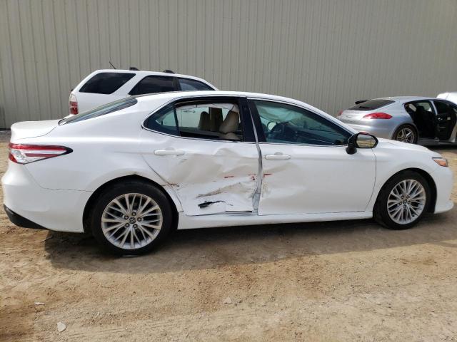 Photo 2 VIN: 4T1B11HK5JU134767 - TOYOTA CAMRY L 