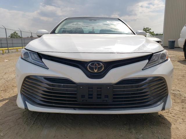 Photo 4 VIN: 4T1B11HK5JU134767 - TOYOTA CAMRY L 