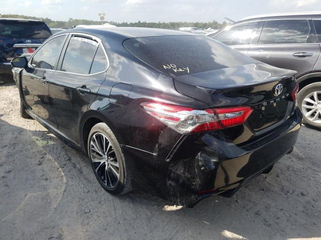 Photo 2 VIN: 4T1B11HK5JU151388 - TOYOTA CAMRY 