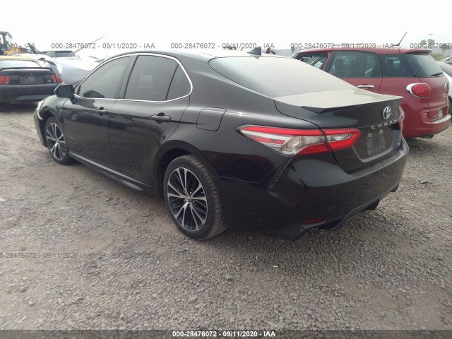 Photo 2 VIN: 4T1B11HK5JU500727 - TOYOTA CAMRY 