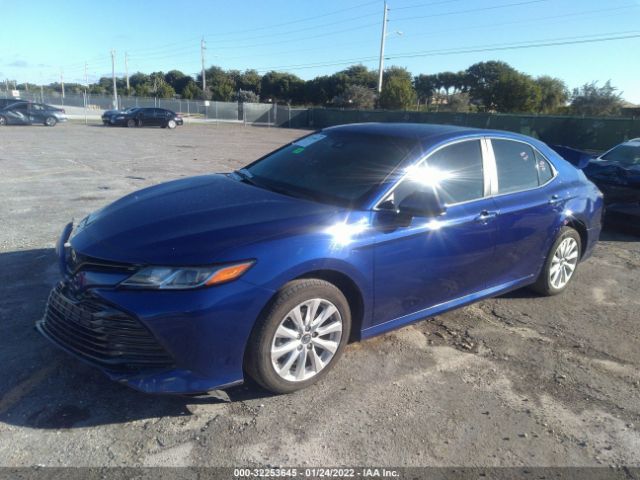 Photo 1 VIN: 4T1B11HK5JU514935 - TOYOTA CAMRY 