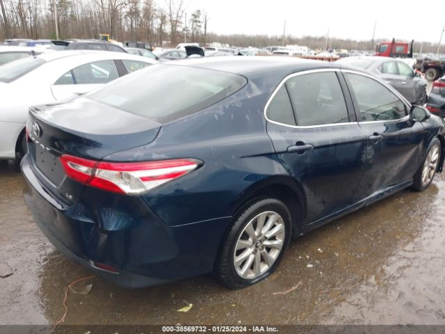 Photo 3 VIN: 4T1B11HK5JU525286 - TOYOTA CAMRY 