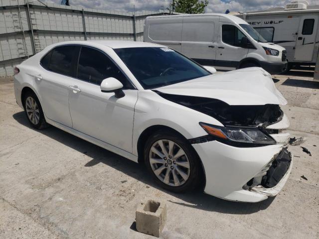 Photo 3 VIN: 4T1B11HK5JU548017 - TOYOTA CAMRY L 