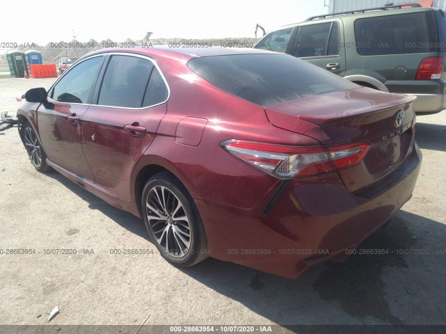 Photo 2 VIN: 4T1B11HK5JU567750 - TOYOTA CAMRY 