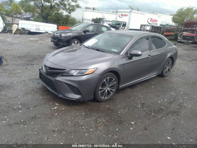 Photo 1 VIN: 4T1B11HK5JU573399 - TOYOTA CAMRY 