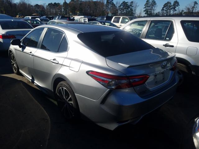 Photo 2 VIN: 4T1B11HK5JU582670 - TOYOTA CAMRY L 