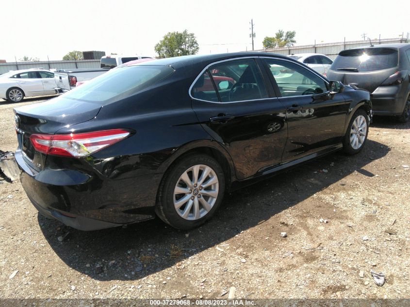 Photo 3 VIN: 4T1B11HK5JU583706 - TOYOTA CAMRY 