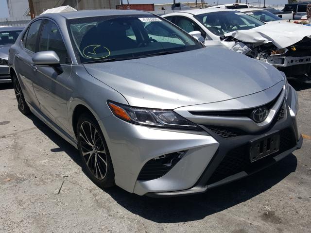 Photo 0 VIN: 4T1B11HK5JU588341 - TOYOTA CAMRY L 