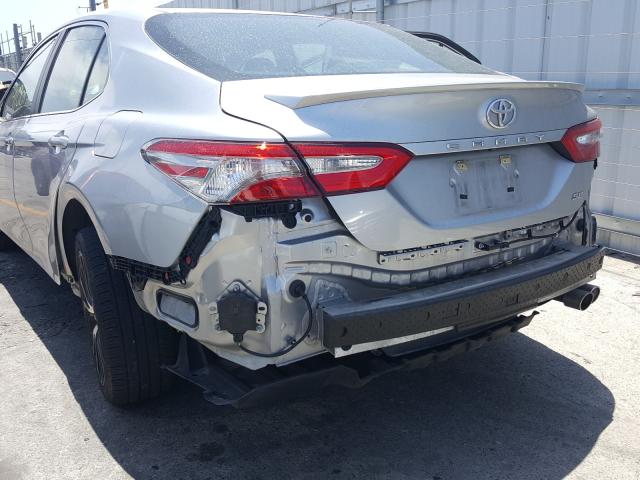 Photo 8 VIN: 4T1B11HK5JU588341 - TOYOTA CAMRY L 