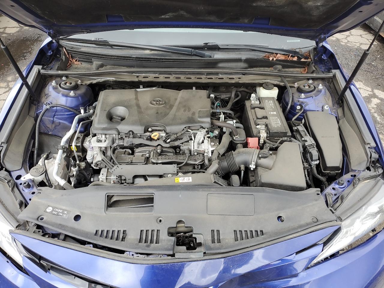 Photo 10 VIN: 4T1B11HK5JU597136 - TOYOTA CAMRY 