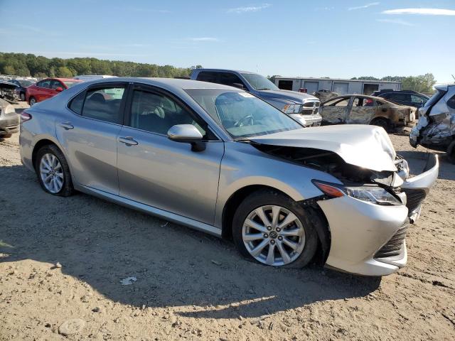 Photo 3 VIN: 4T1B11HK5JU607129 - TOYOTA CAMRY 