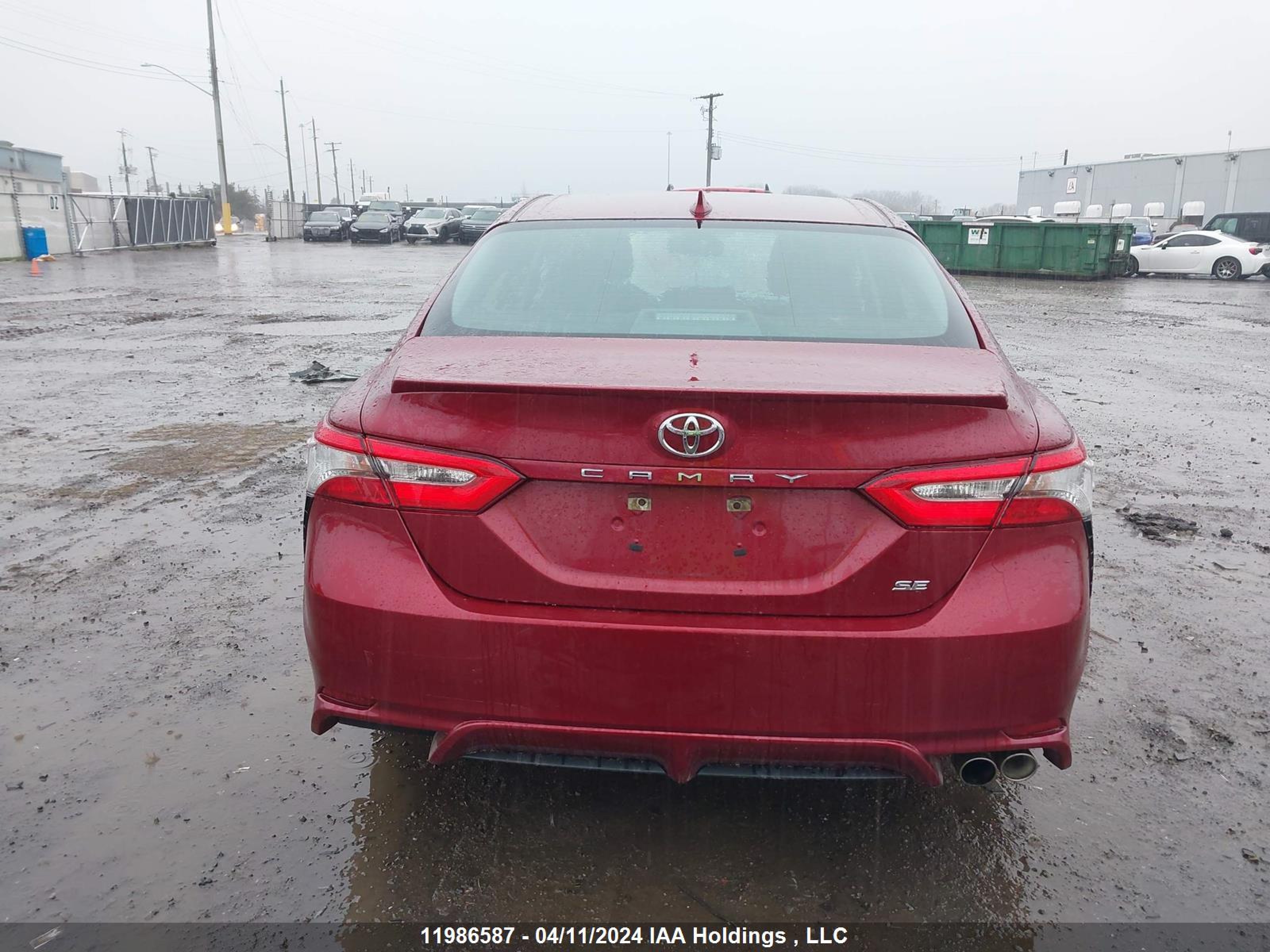 Photo 16 VIN: 4T1B11HK5JU610791 - TOYOTA CAMRY 