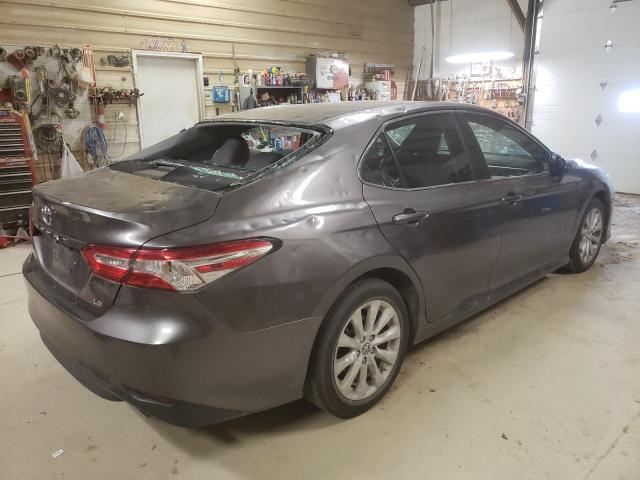 Photo 3 VIN: 4T1B11HK5JU624870 - TOYOTA CAMRY L 