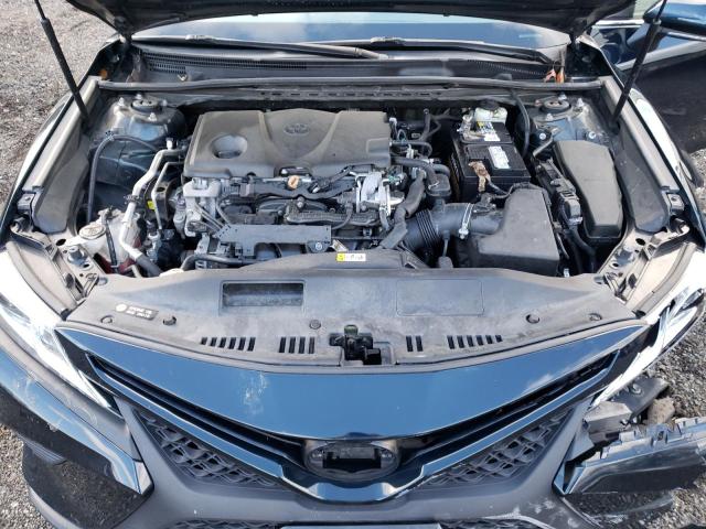 Photo 10 VIN: 4T1B11HK5JU626831 - TOYOTA CAMRY 