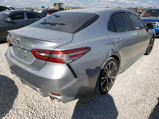 Photo 3 VIN: 4T1B11HK5JU628949 - TOYOTA CAMRY L 